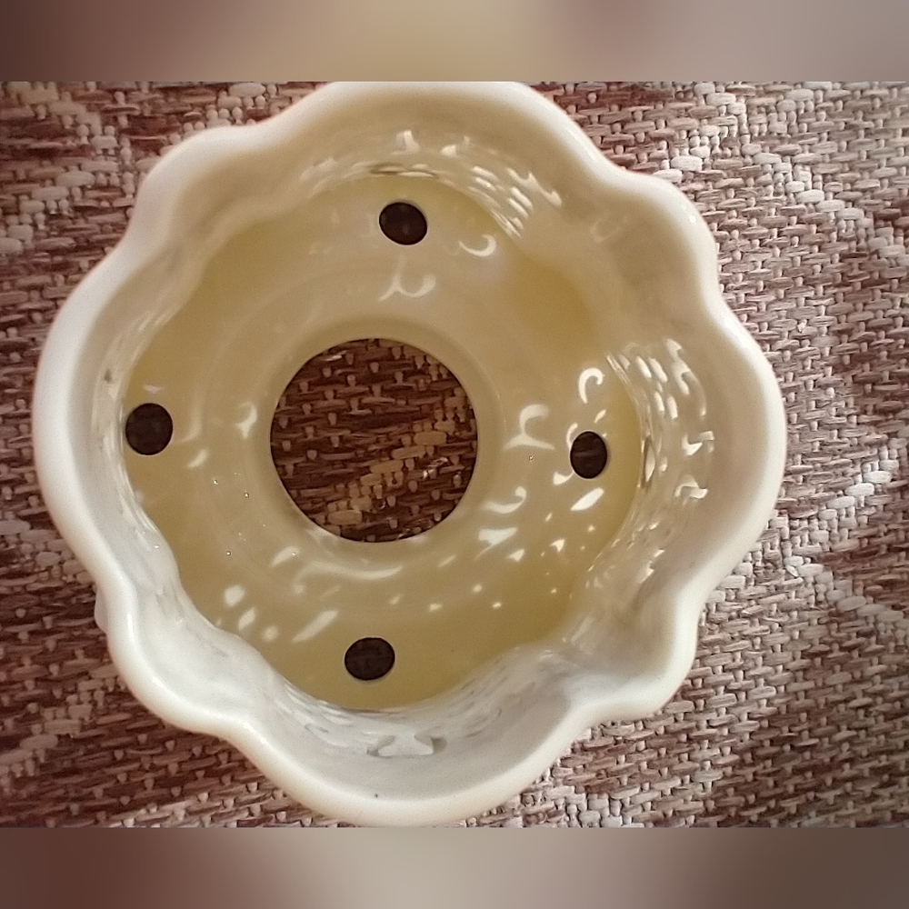 Yankee Candle Cream Ceramic Holder Shade - Picture 8 of 11